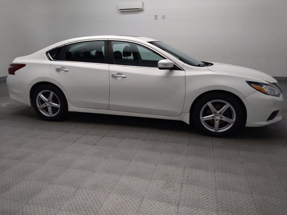 Used 2018 Nissan Altima 2.5 SV w/ 2.5 SV Technology Package FWD image 11