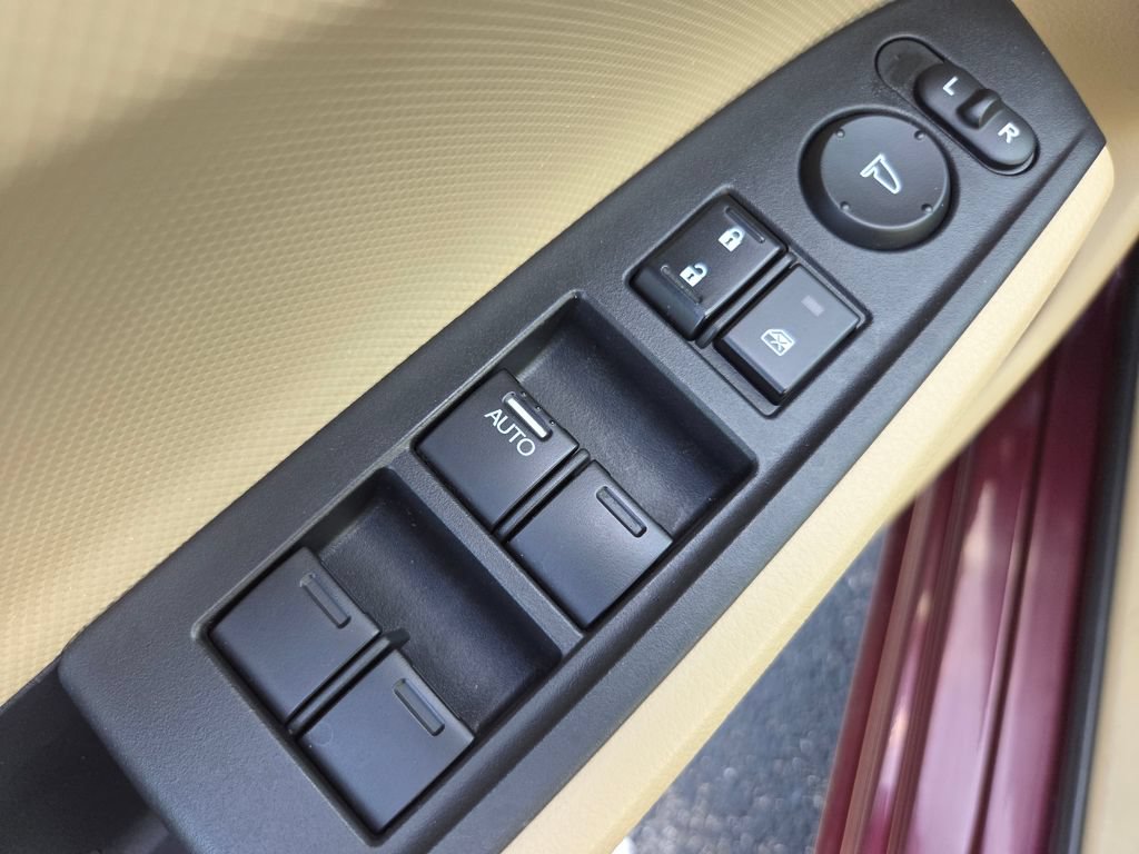 Used 2012 Honda Accord LX image 29