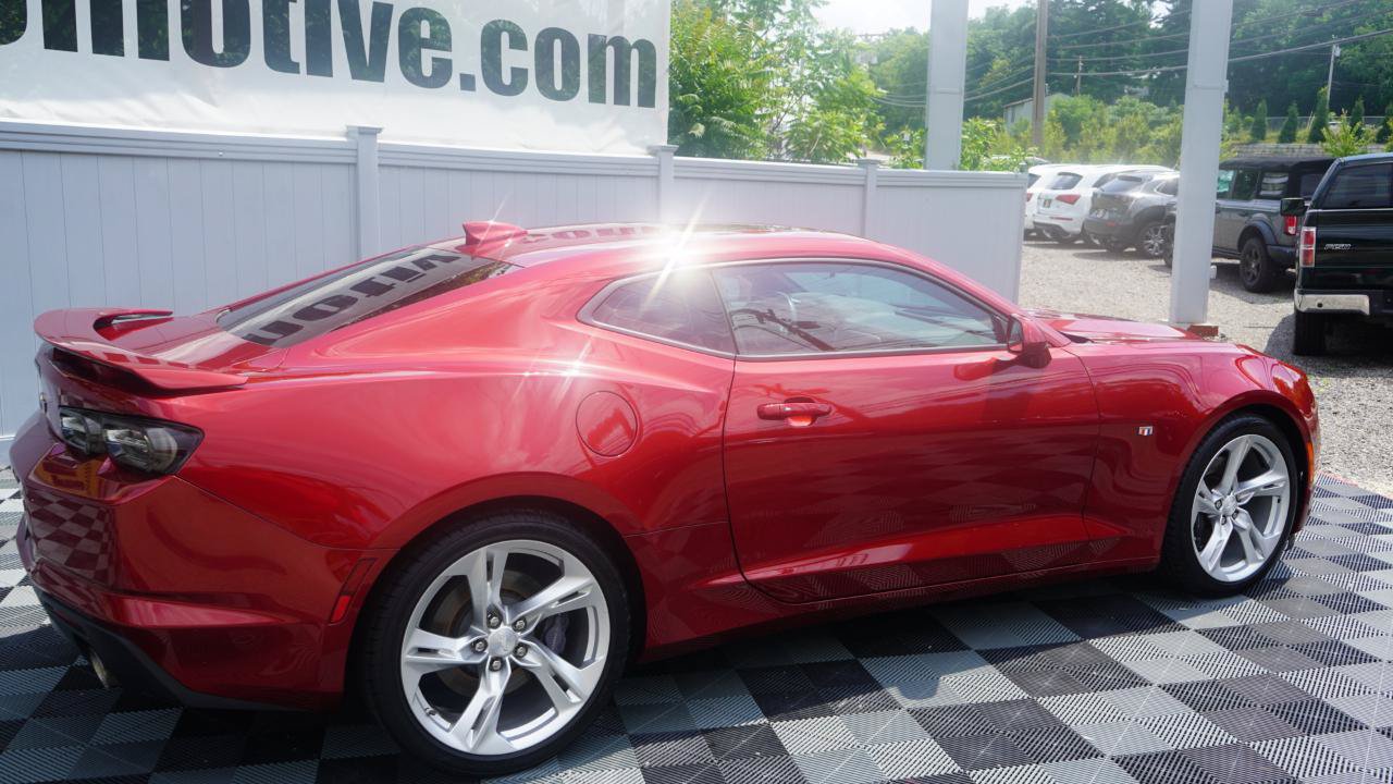 Used 2022 Chevrolet Camaro SS RWD image 6
