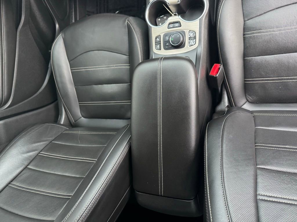 Used 2022 GMC Terrain Denali w/ Black Diamond Edition image 48