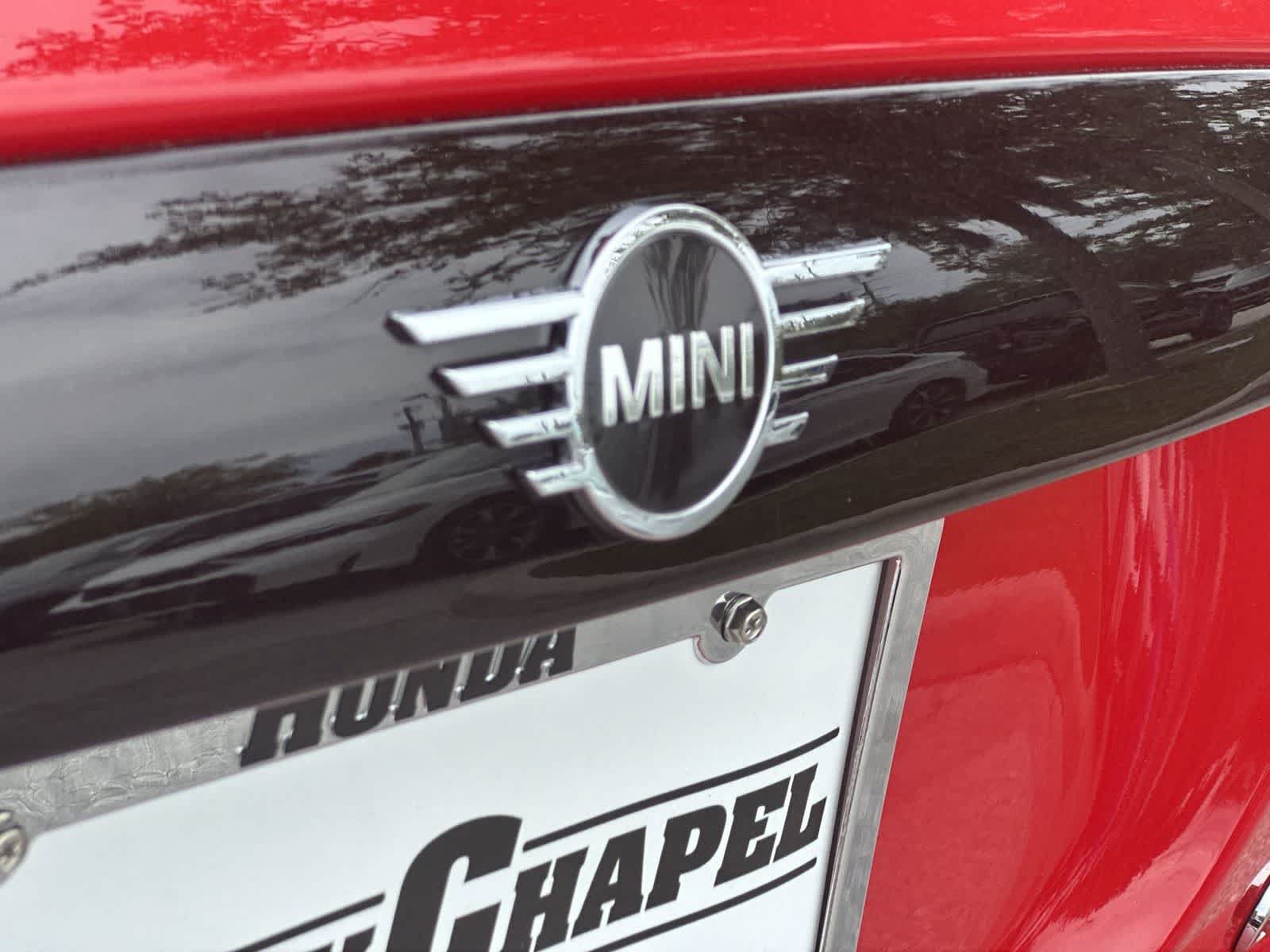 Used 2024 MINI Cooper 2-Door Hardtop FWD image 10
