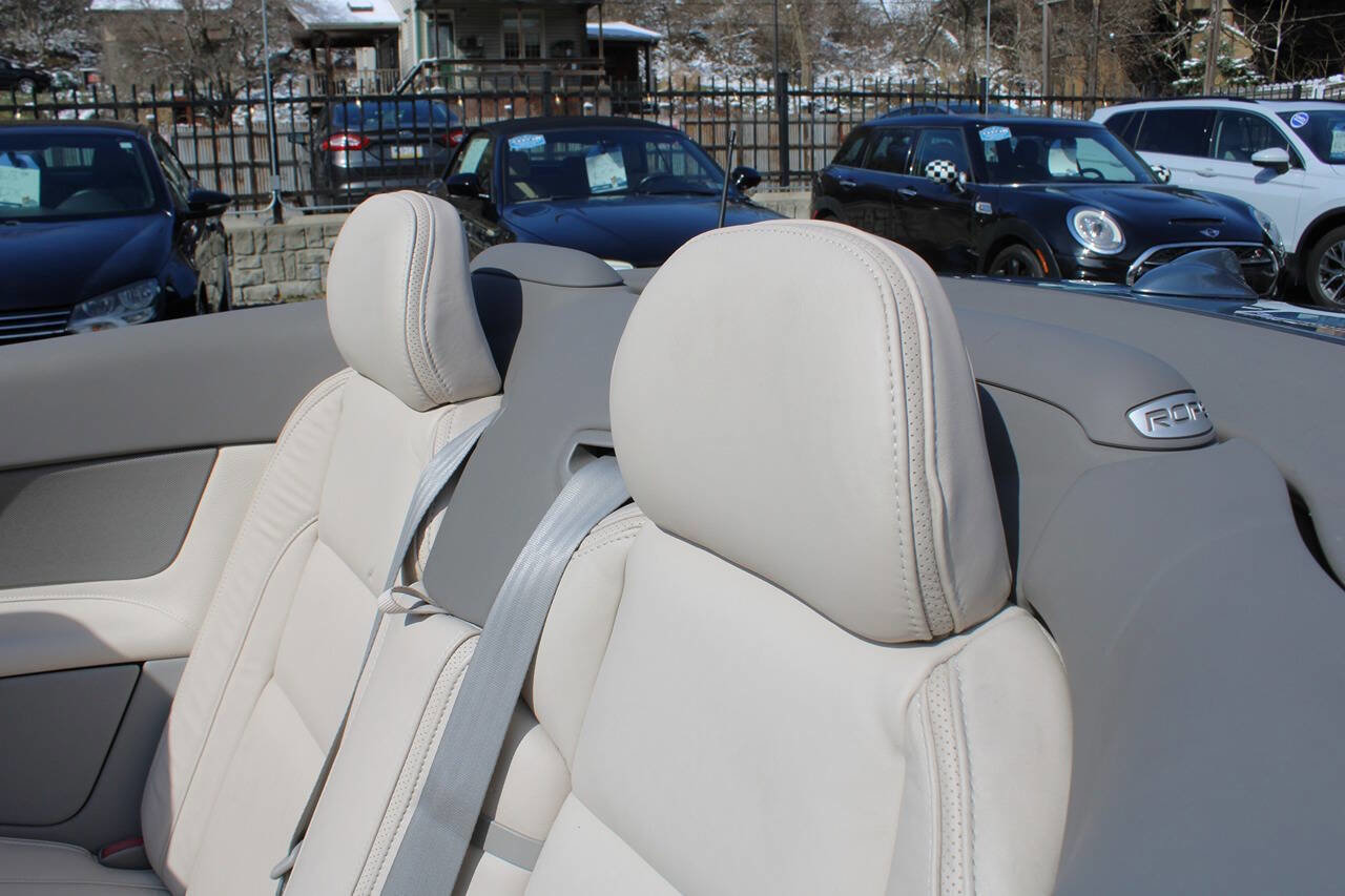 Used 2012 Volvo C70 T5 image 33