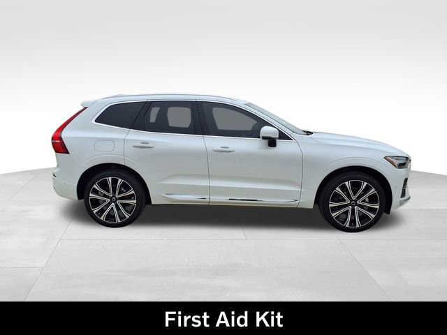 Used 2023 Volvo XC60 B5 Ultimate w/ Climate Package FWD image 9