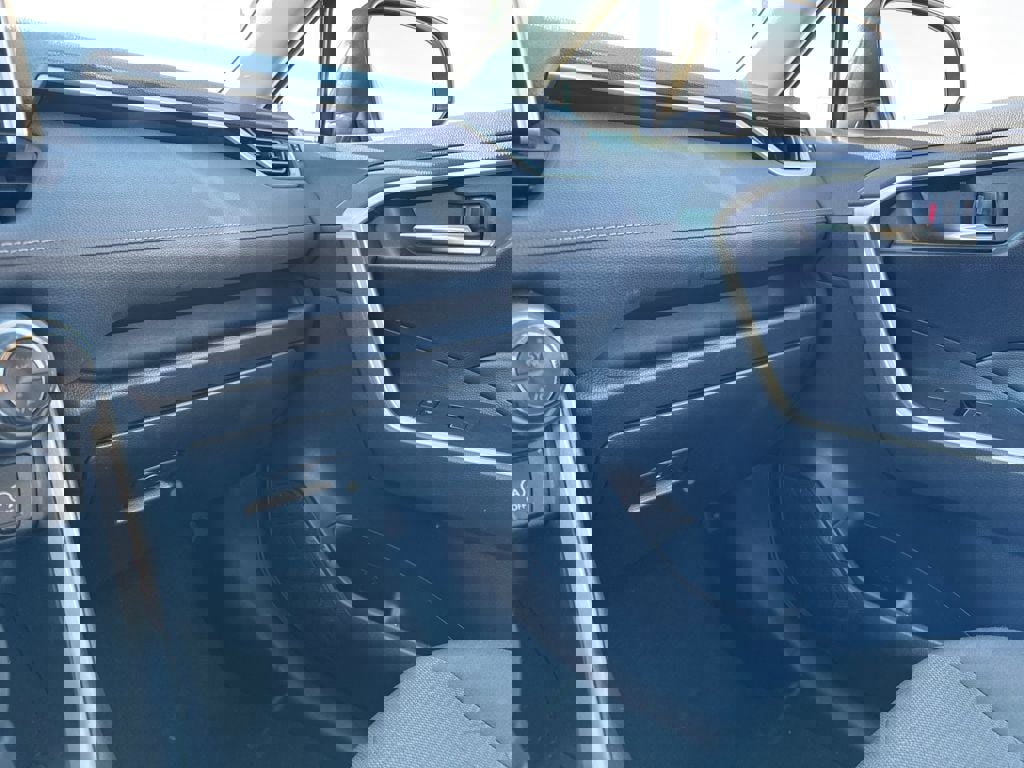 Used 2024 Toyota RAV4 XLE image 21