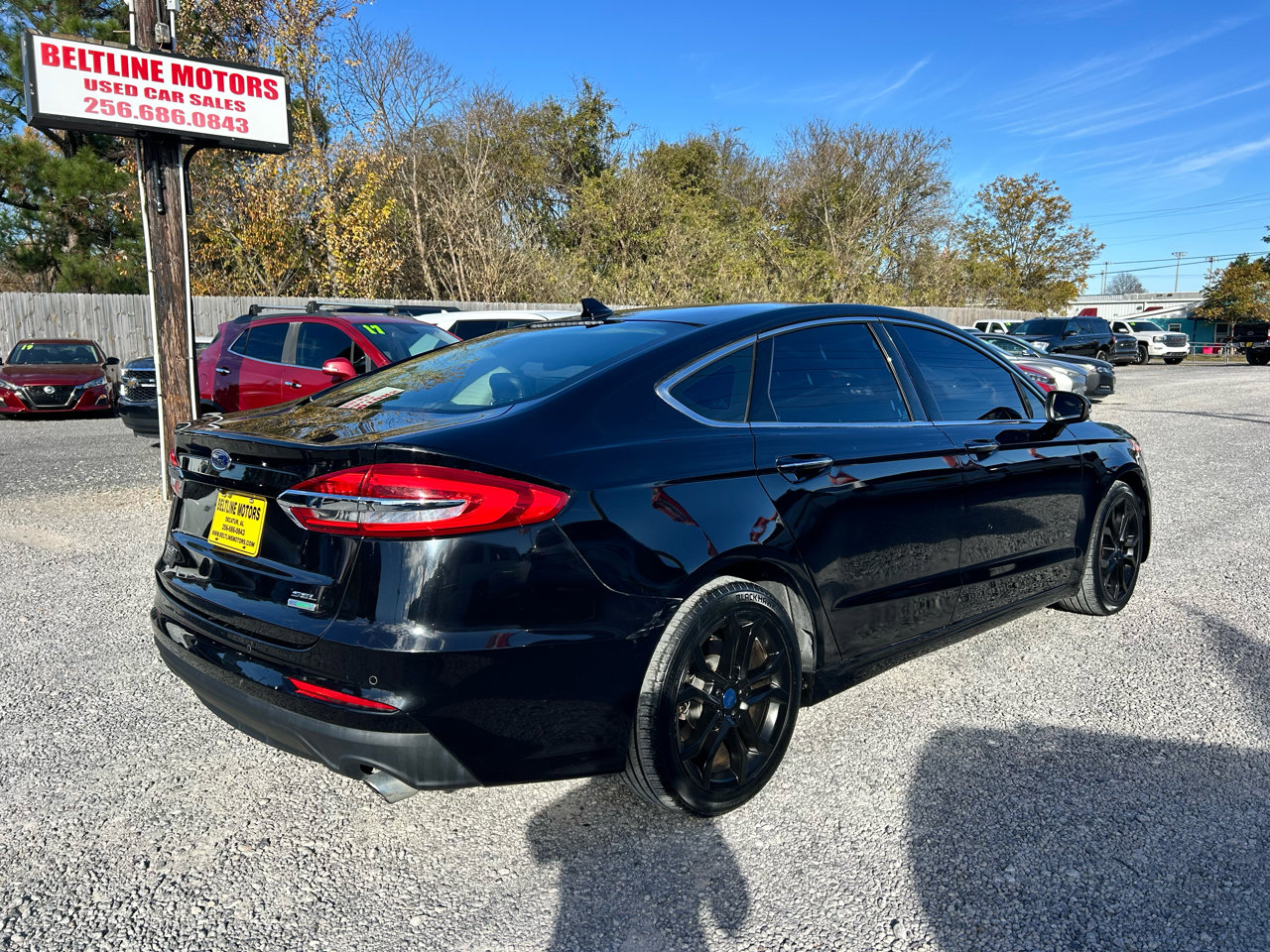 Used 2019 Ford Fusion SEL image 2