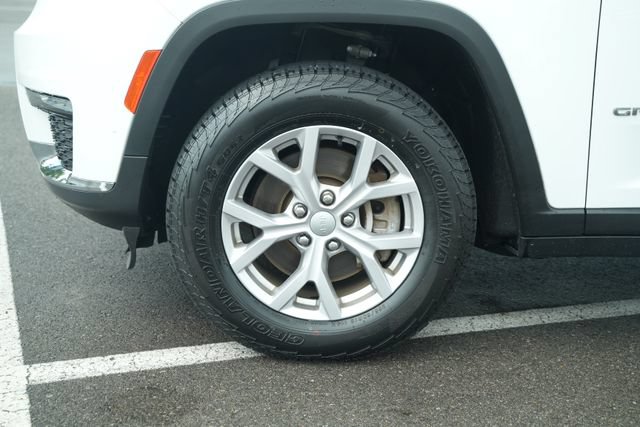 Used 2022 Jeep Grand Cherokee L Limited AWD/4WD image 11