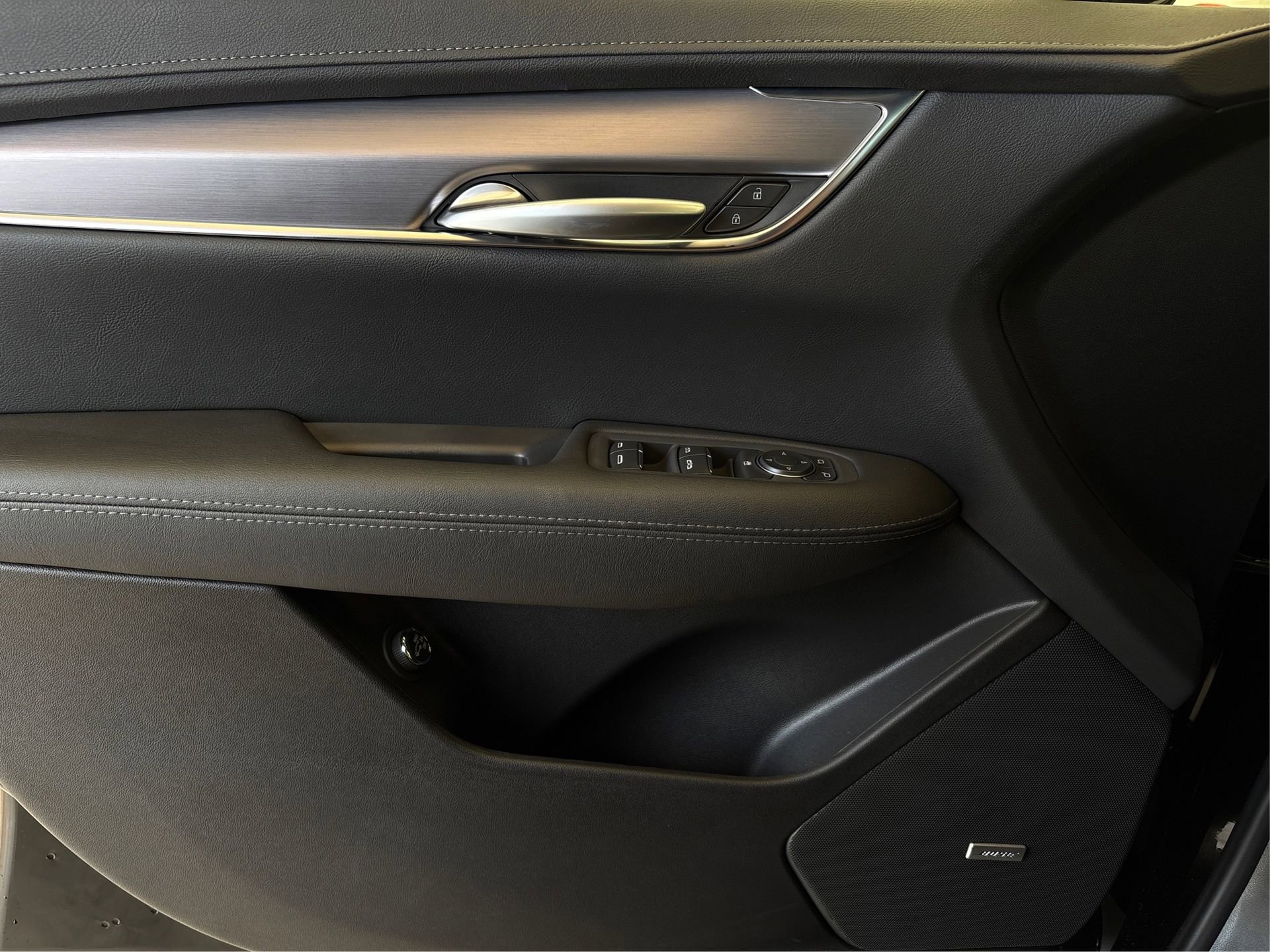 New 2026 Cadillac XT5 Luxury image 21