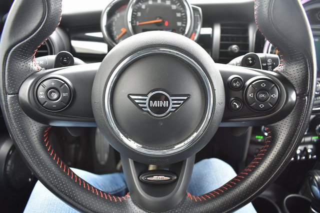 Used 2019 MINI Cooper S image 18