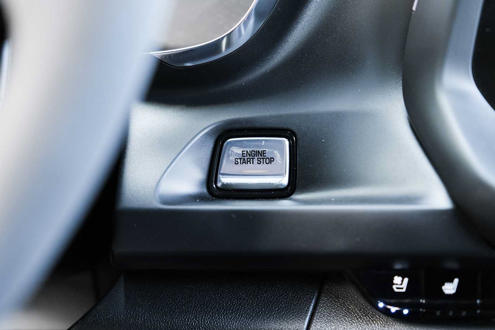 Used 2019 Chevrolet Camaro ZL1 RWD image 45