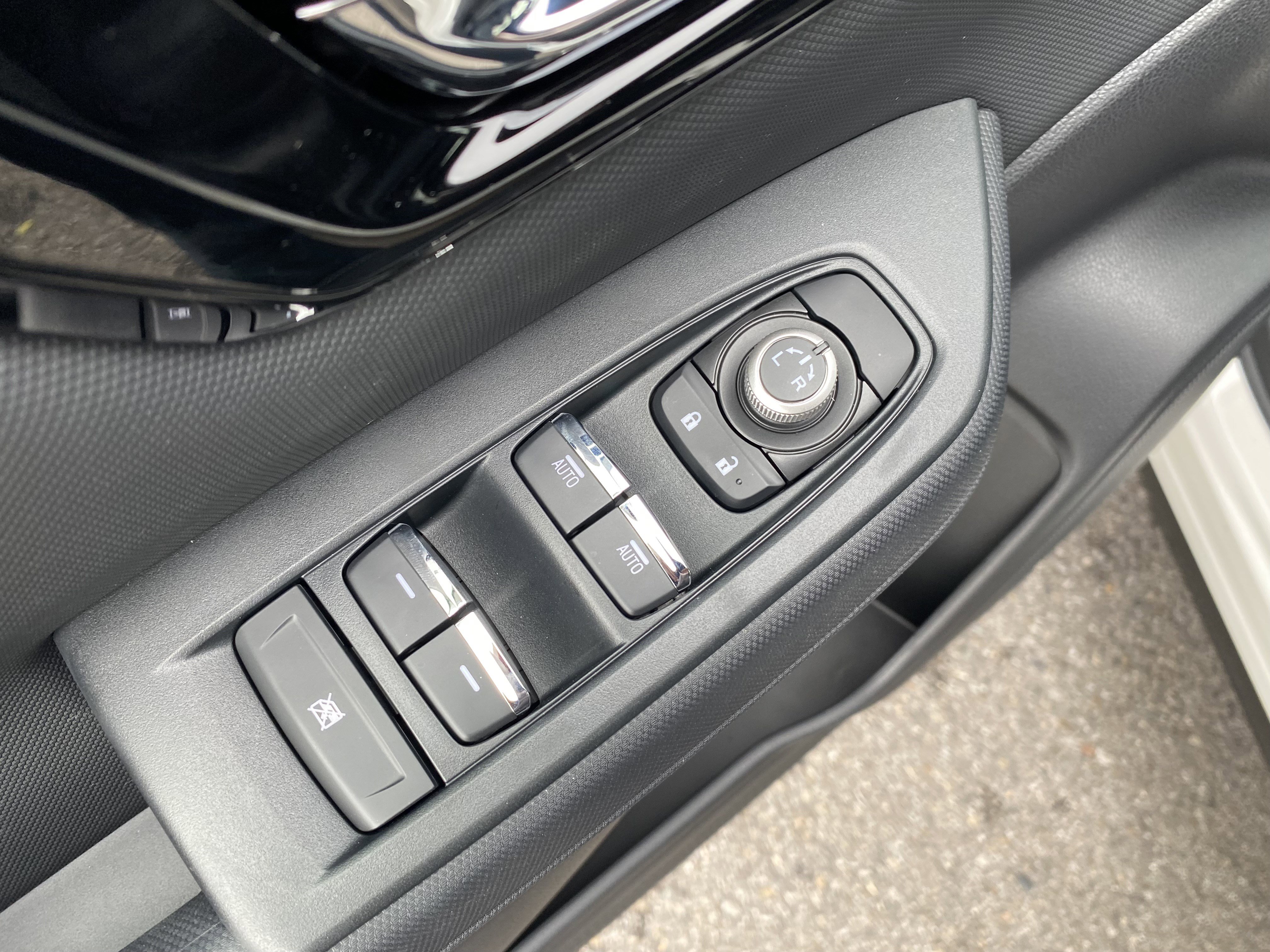 New 2025 Subaru Forester Limited image 18