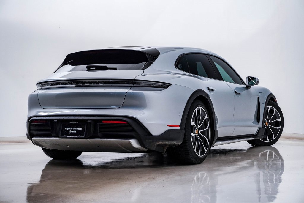 Certified 2024 Porsche Taycan 4 Cross Turismo w/ Premium Package image 11