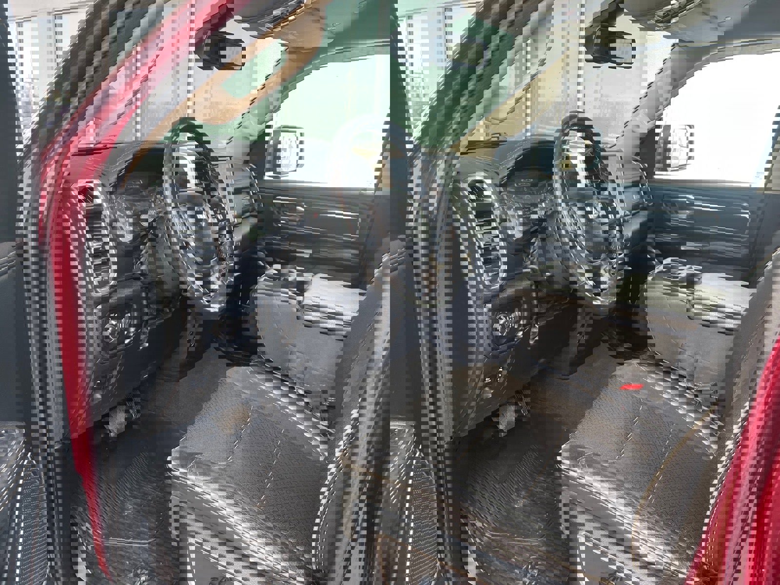 Used 2019 RAM 1500 Laramie image 7