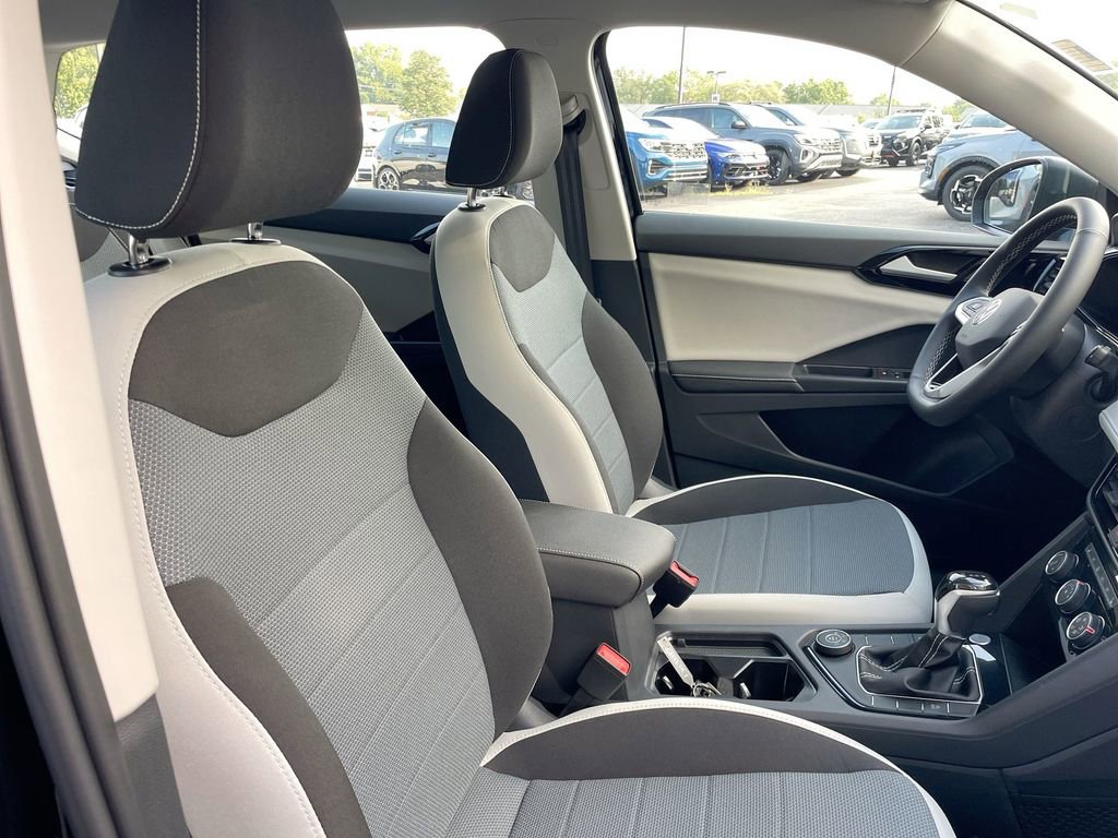 New 2025 Volkswagen Taos S image 48