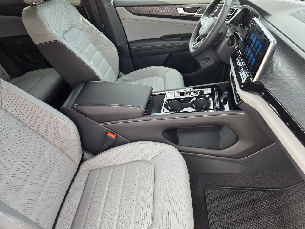 New 2026 Volkswagen Atlas Cross Sport SEL R-Line AWD/4WD image 12