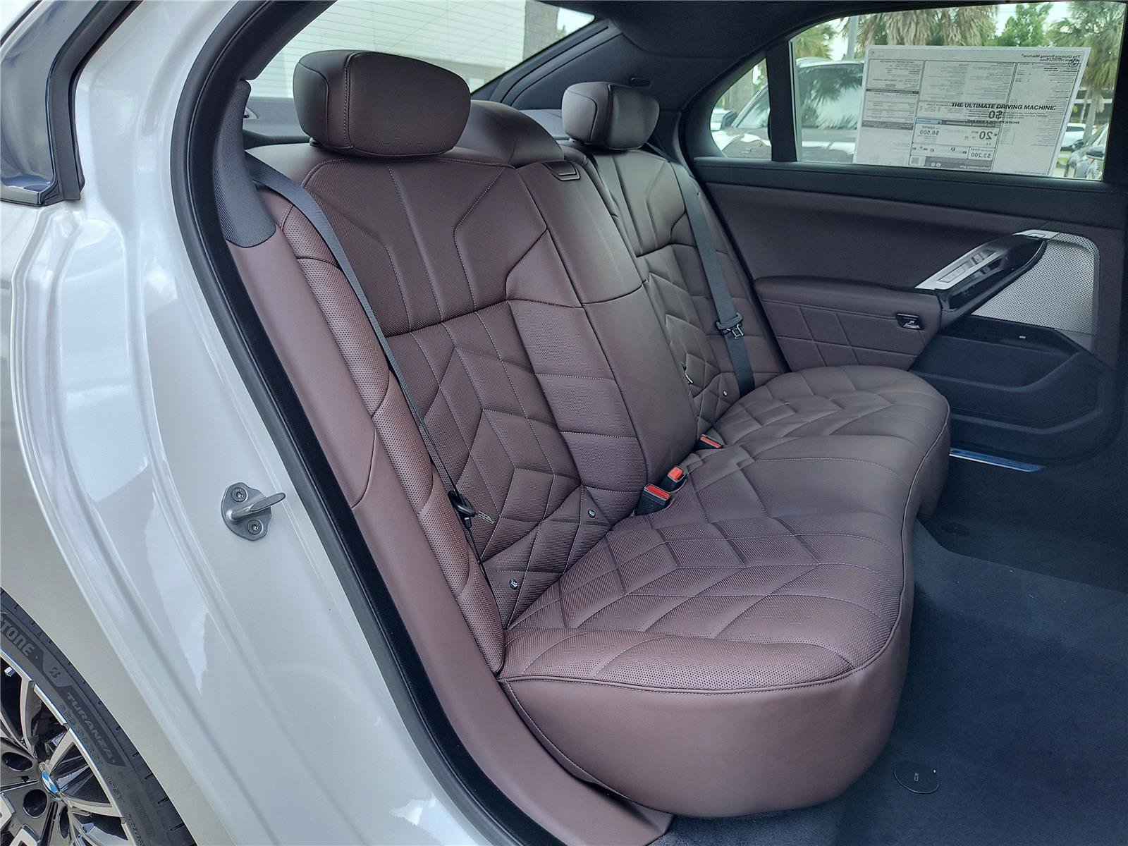 Used 2025 BMW 760i xDrive w/ Executive Package image 14