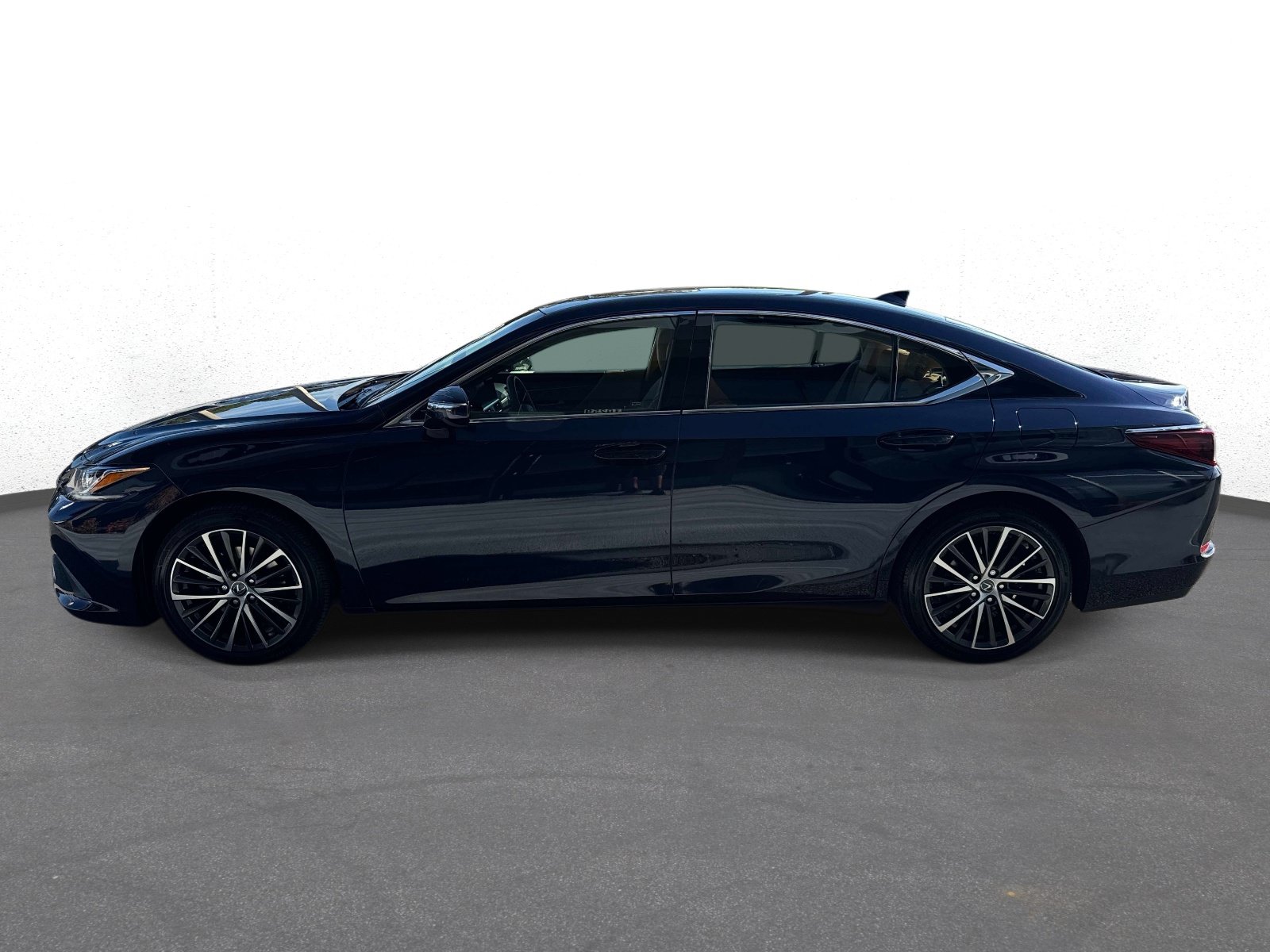 Used 2023 Lexus ES 350 w/ Premium Package FWD image 6