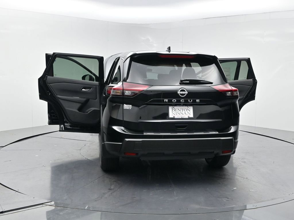 New 2026 Nissan Rogue SV FWD image 27