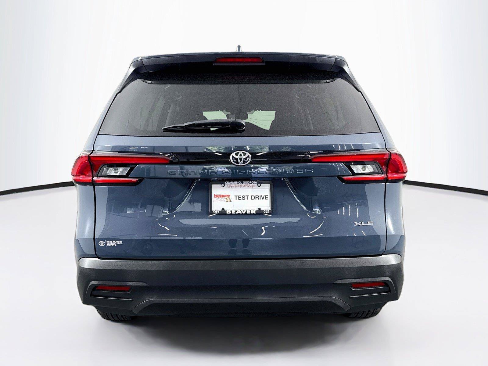 Certified 2025 Toyota Grand Highlander FWD image 12