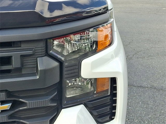 Certified 2025 Chevrolet Silverado 1500 W/T w/ WT Value Package image 9