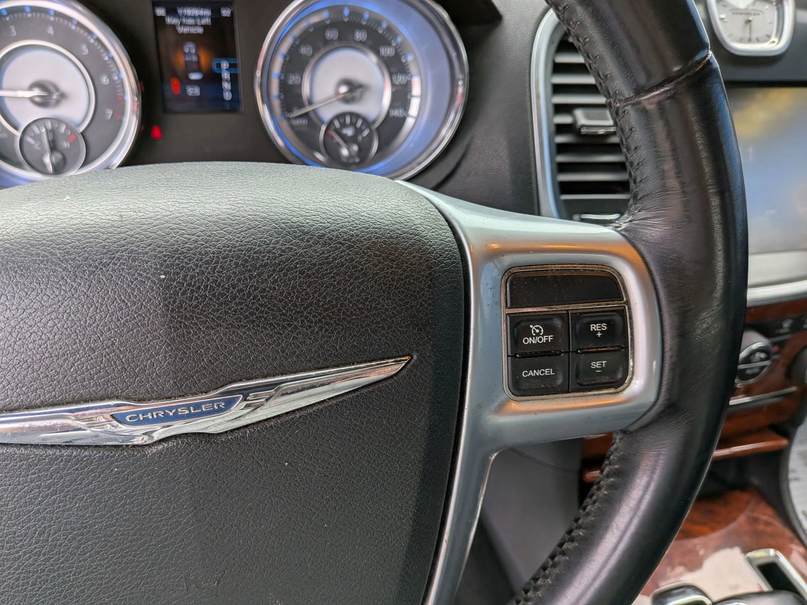 Used 2012 Chrysler 300 Limited RWD image 38