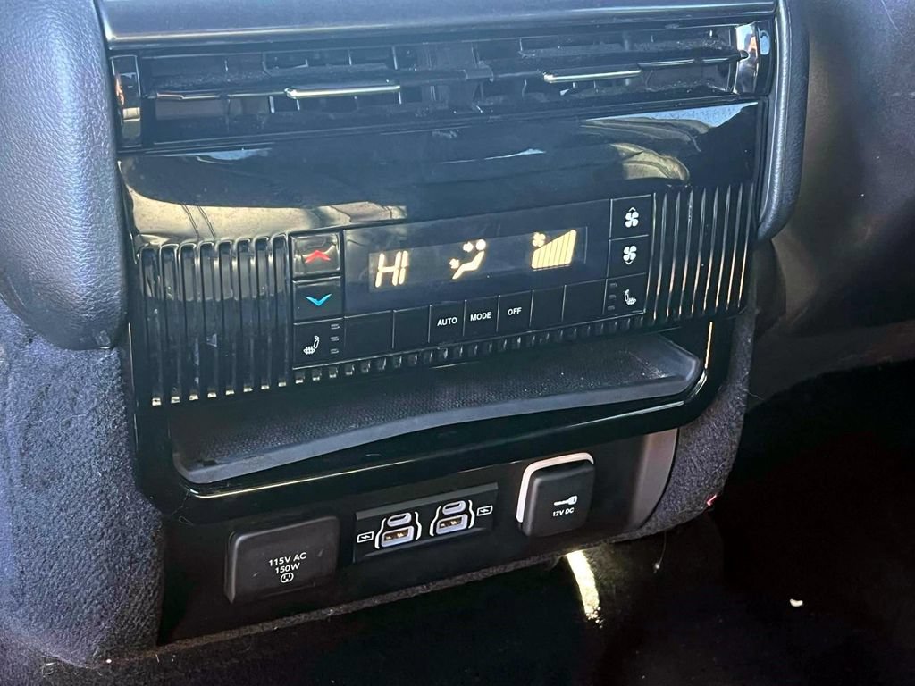 Used 2022 Jeep Wagoneer Series I w/ Convenience Group I AWD/4WD image 18