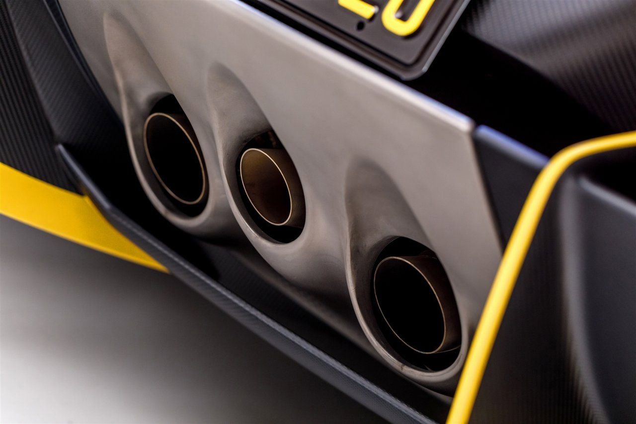 Used 2017 Lamborghini Centenario LP 770-4 image 15