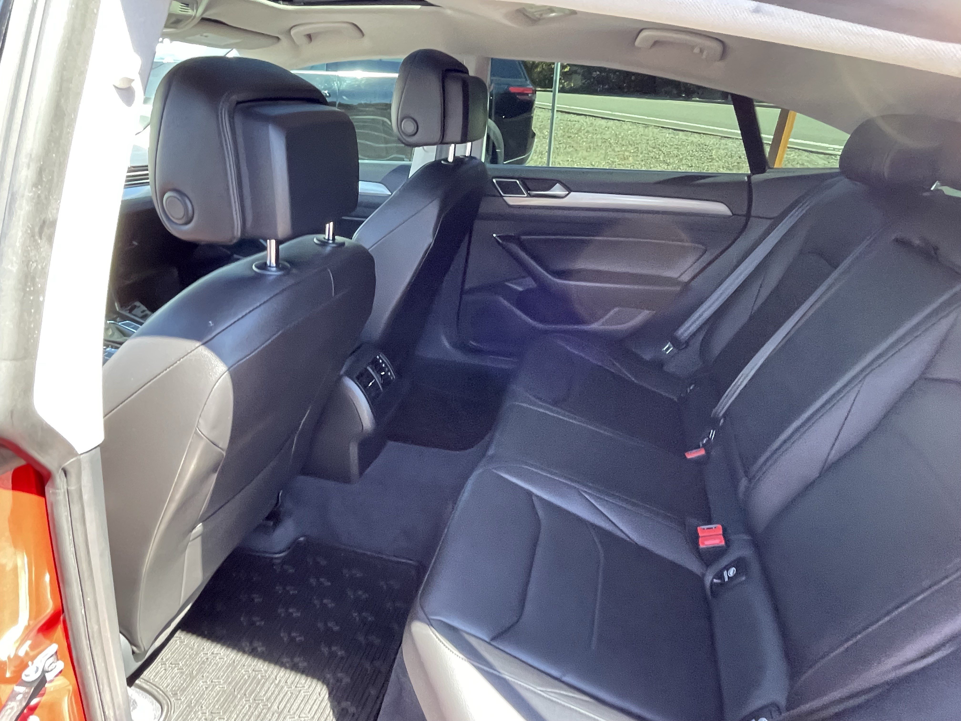 Used 2019 Volkswagen Arteon SE AWD/4WD image 14
