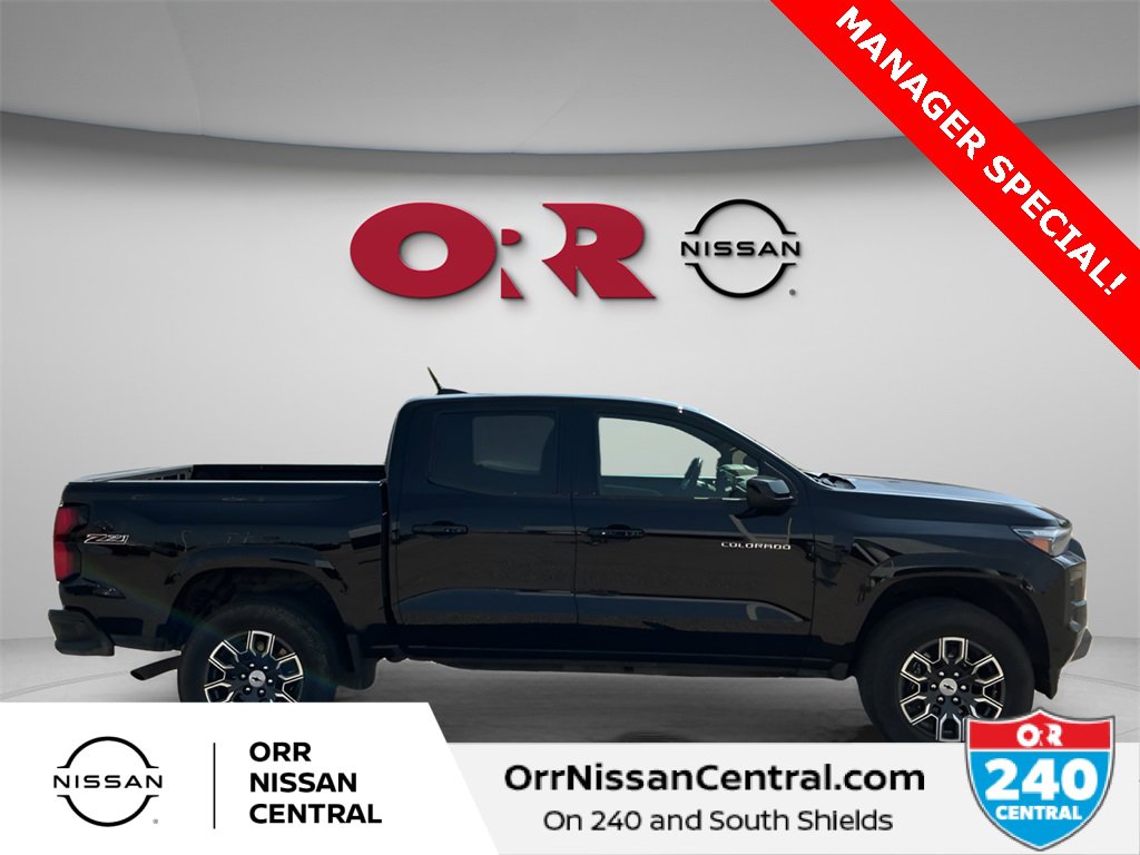 Used 2023 Chevrolet Colorado Z71 w/ Z71 Convenience Package 2 image 4