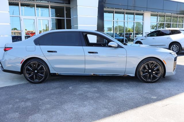 Used 2024 BMW 760i xDrive w/ Executive Package AWD/4WD image 10