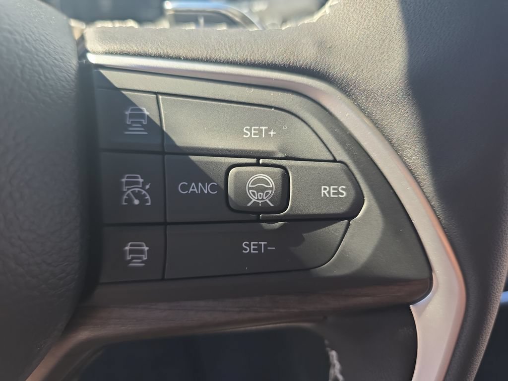 New 2026 Jeep Grand Cherokee L 4WD image 20