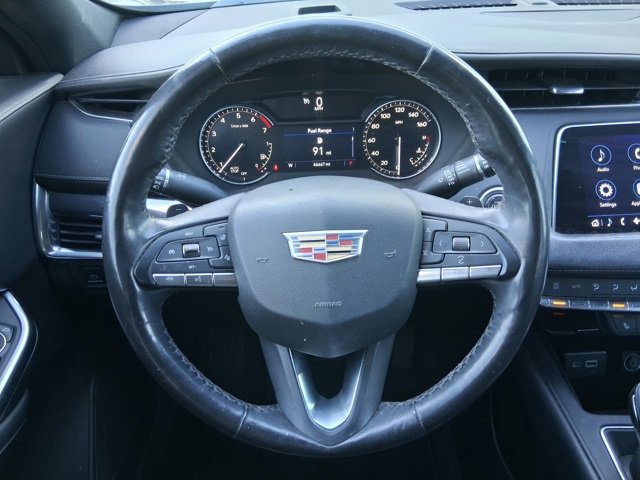 Used 2023 Cadillac XT4 Luxury w/ Cold Weather Package image 8