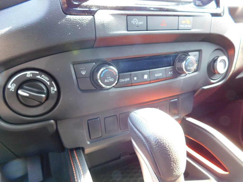 Used 2024 Nissan Frontier PRO-4X w/ Off-Road Protection Package image 27