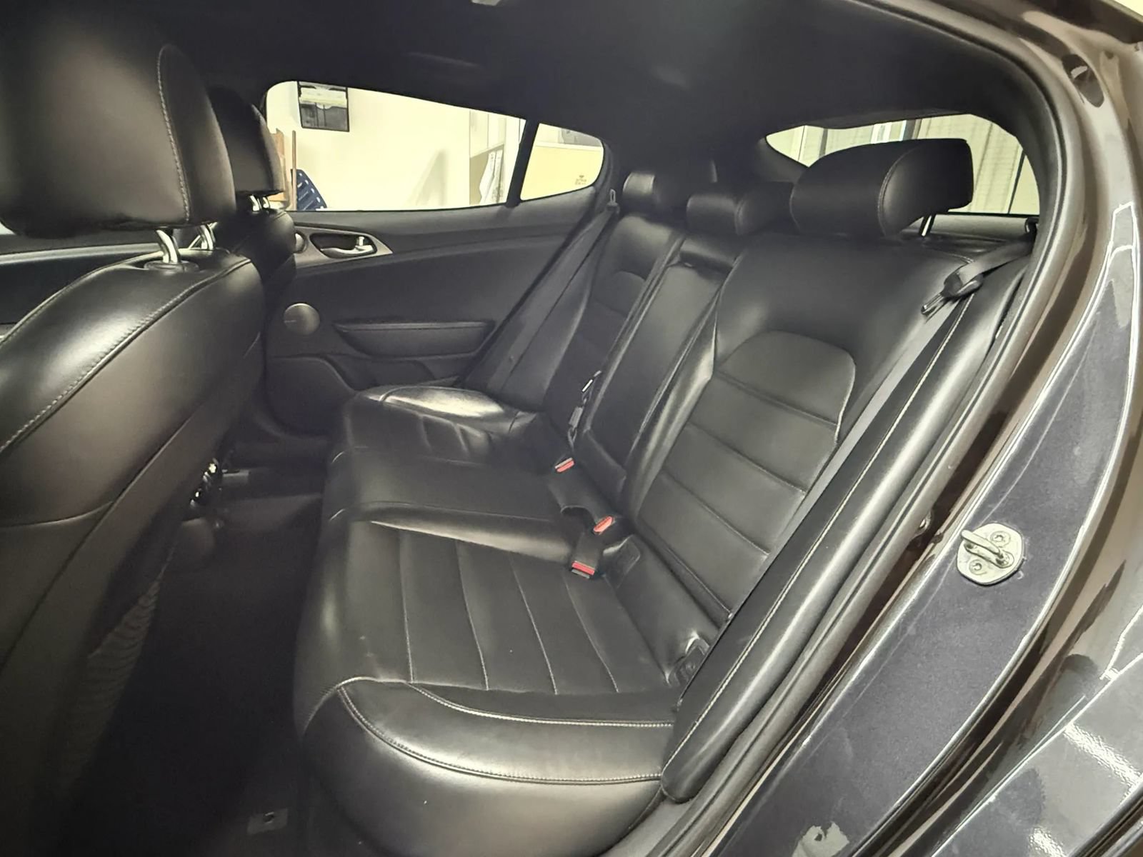 Used 2021 Kia Stinger GT2 AWD/4WD image 16