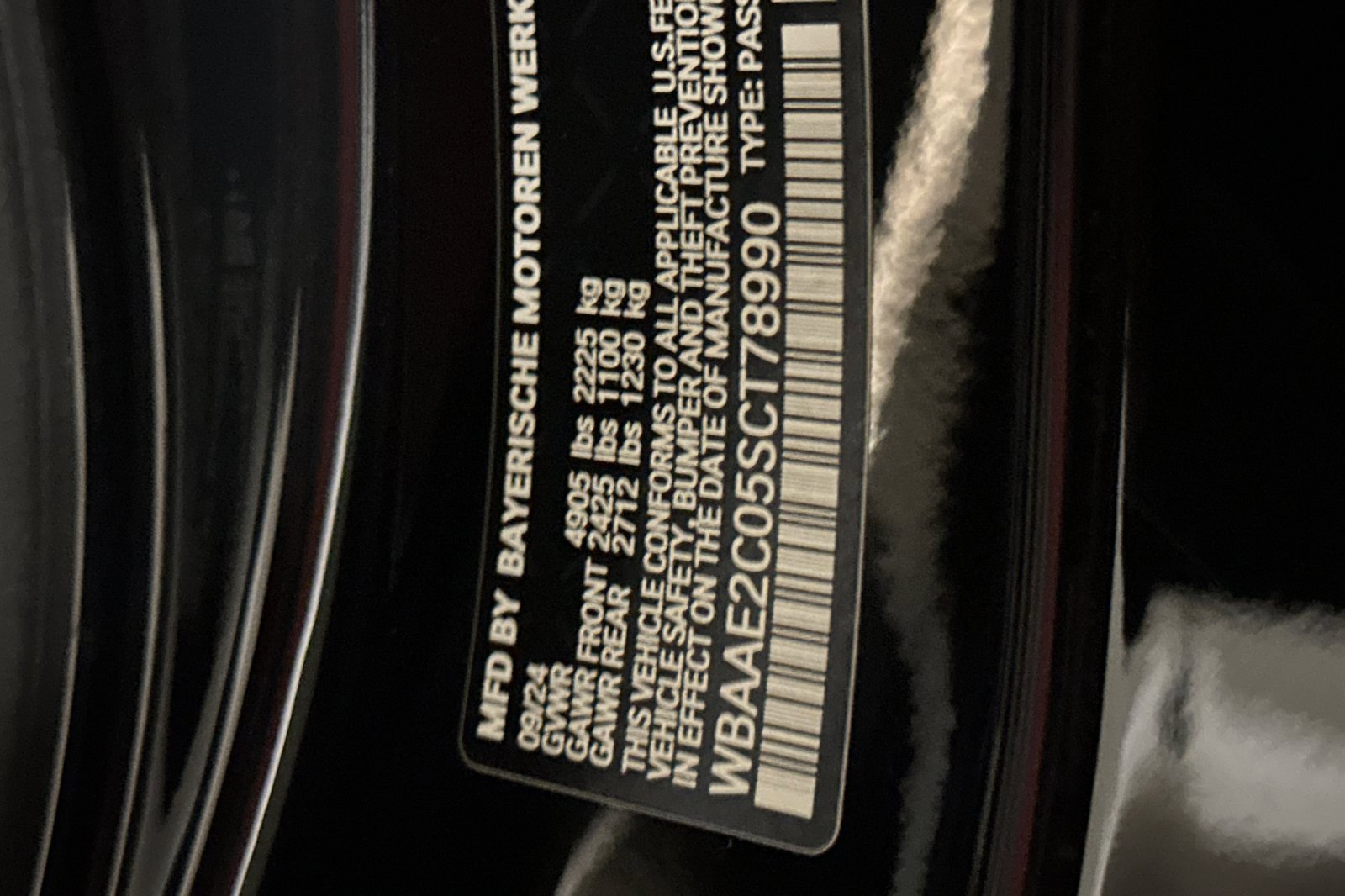Used 2025 BMW 840i Coupe w/ M Sport Professional Package RWD image 25