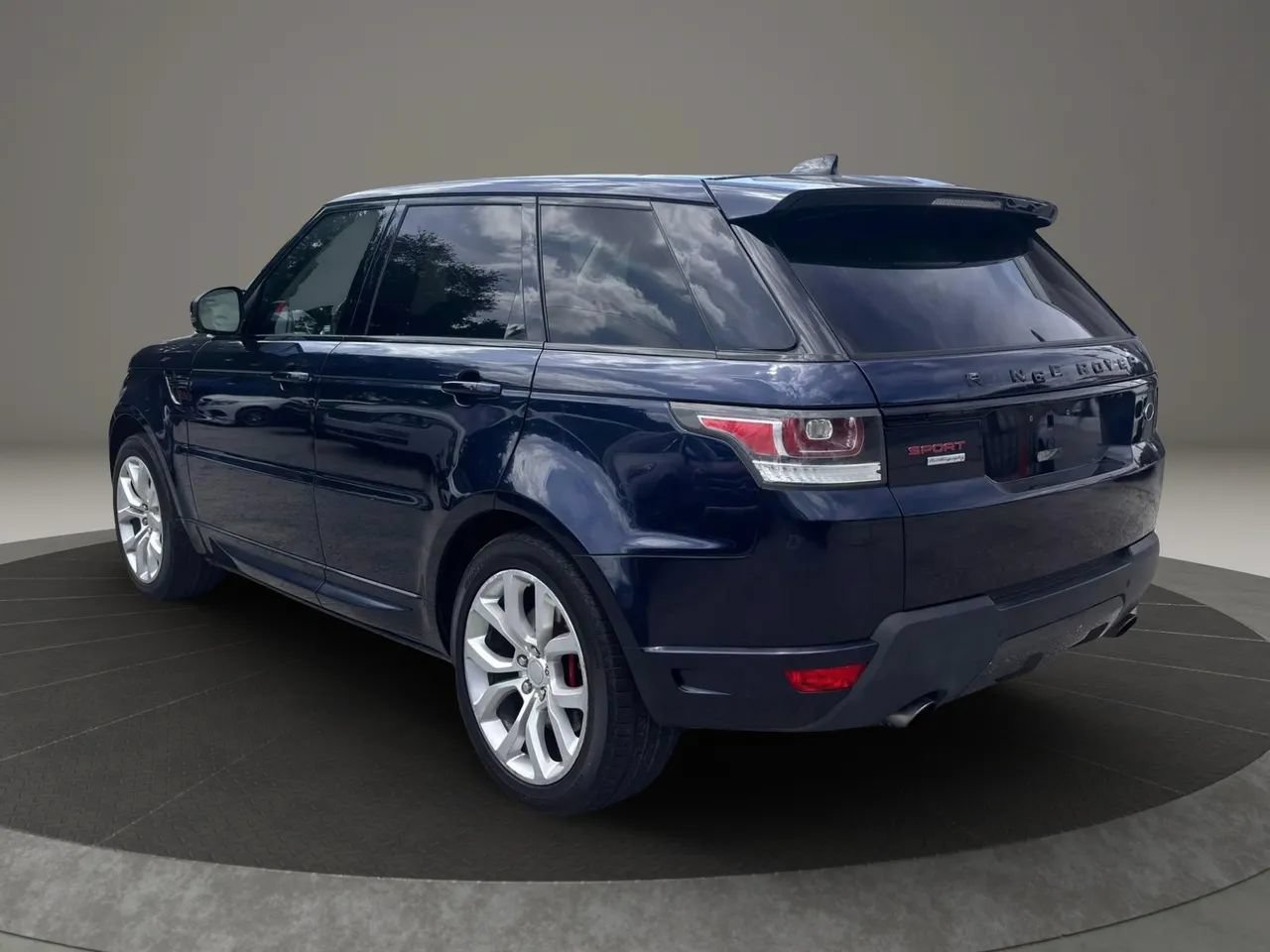 Used 2017 Land Rover Range Rover Sport Autobiography AWD/4WD image 3
