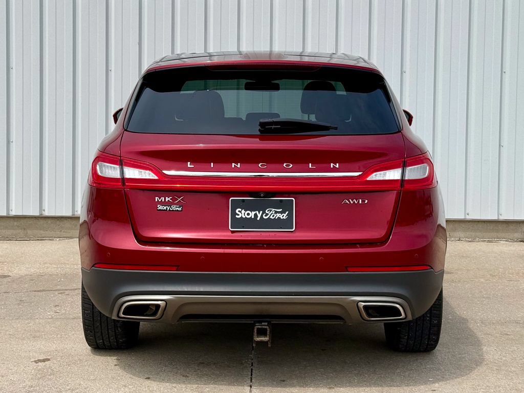 Used 2017 Lincoln MKX Reserve AWD/4WD image 5