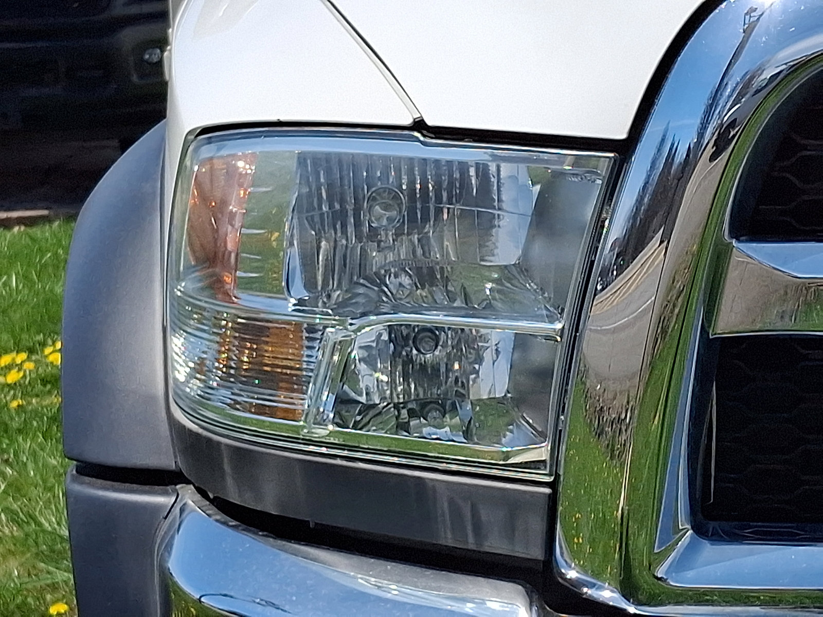 Used 2018 RAM 5500 Tradesman w/ Power Accessory Group AWD/4WD image 9