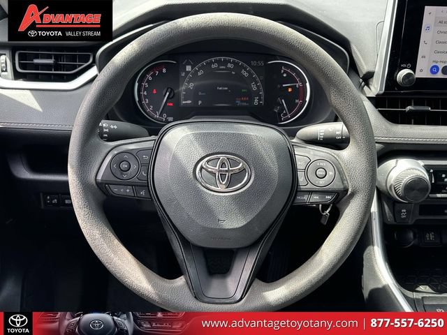 Used 2023 Toyota RAV4 LE AWD/4WD image 19