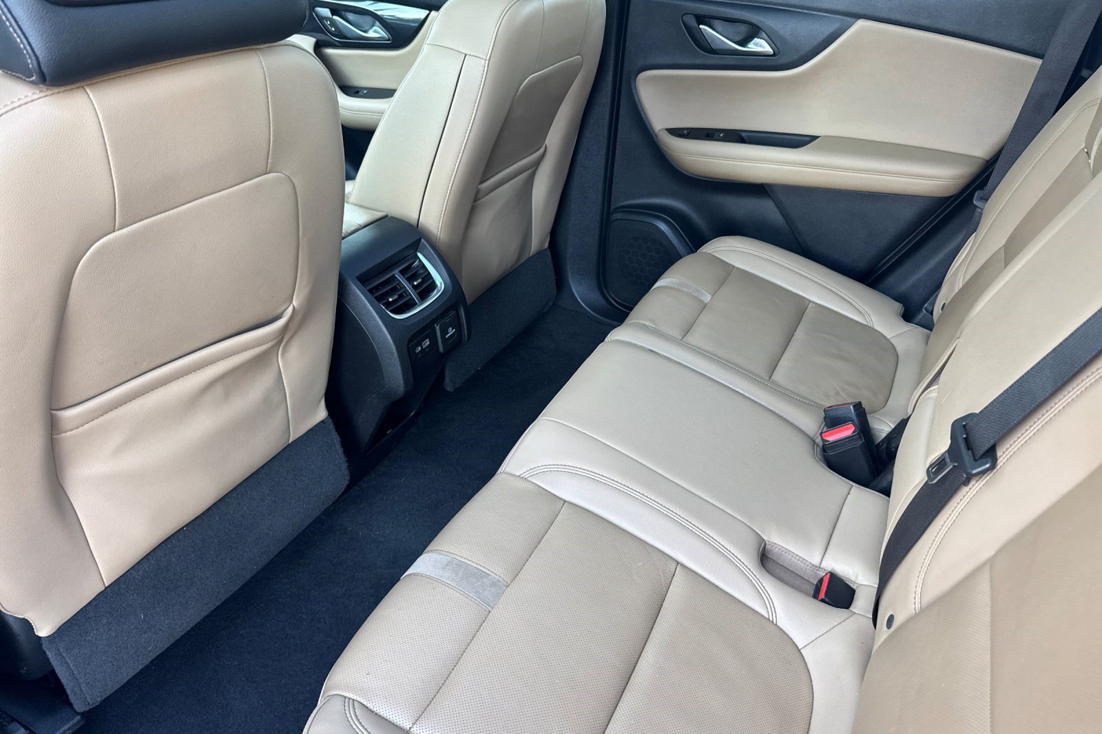 Used 2020 Chevrolet Blazer Premier w/ Driver Confidence II Package AWD/4WD image 27