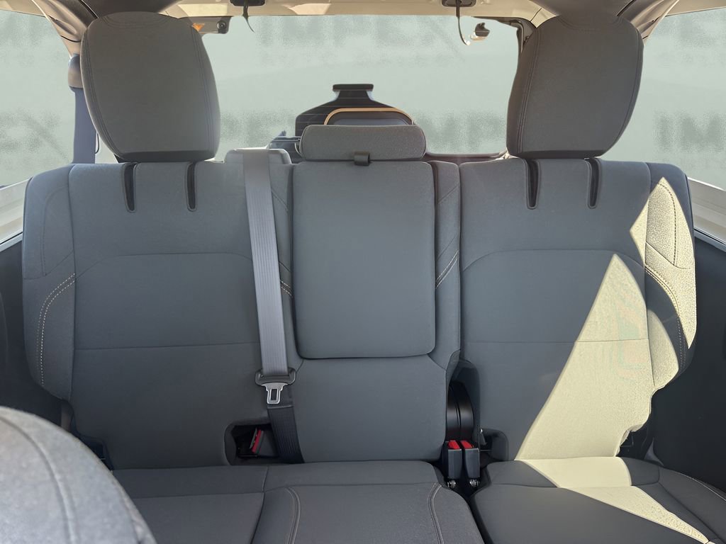 Used 2024 Jeep Wrangler Unlimited w/ Convenience Group image 10