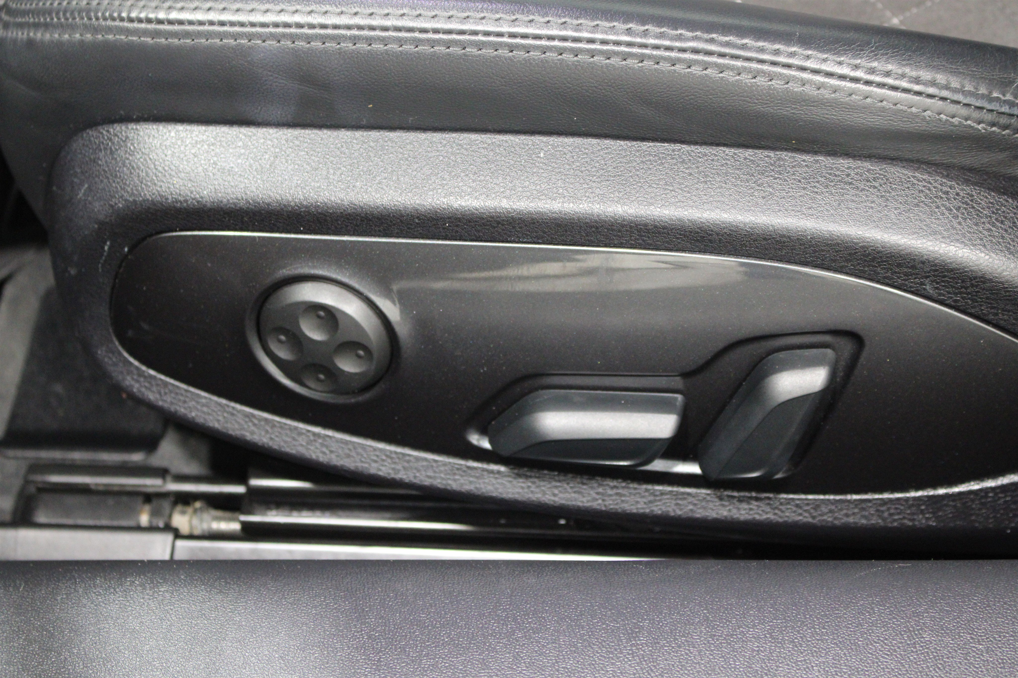 Used 2018 Audi TT 2.0T w/ Technology Package image 6