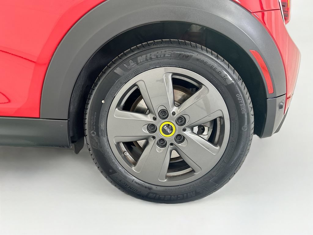 Used 2024 MINI Cooper SE FWD image 32