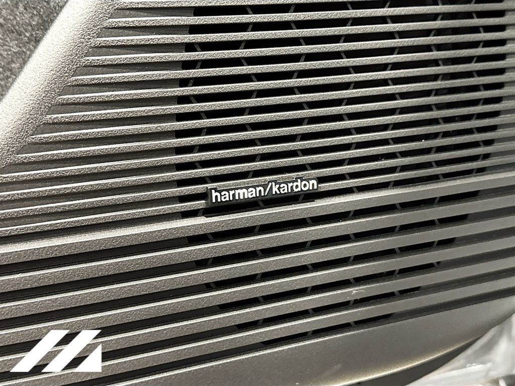 New 2026 Subaru Outback Touring XT image 21