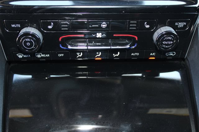 Used 2025 Jeep Grand Cherokee Altitude RWD image 29