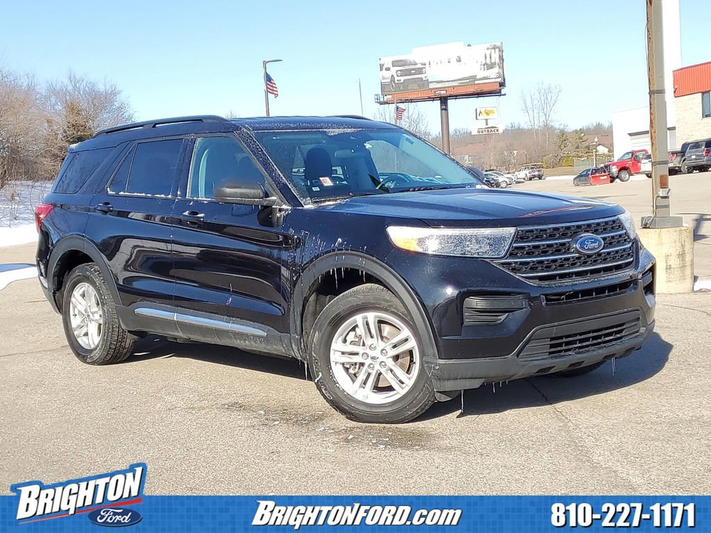 Certified 2023 Ford Explorer XLT image 1