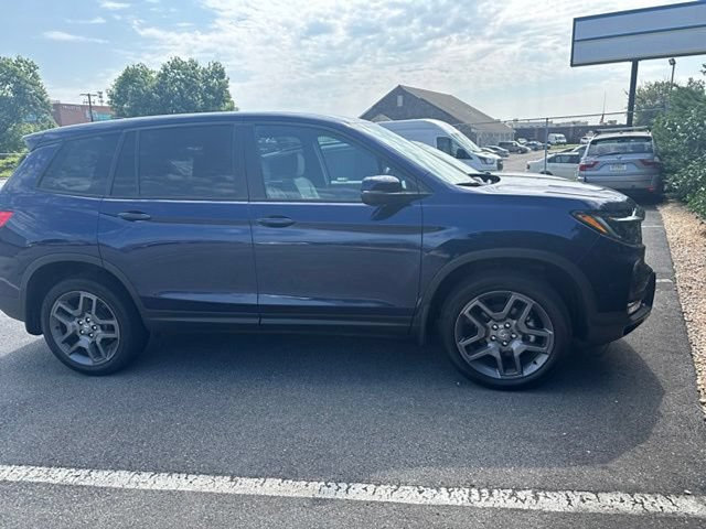Used 2023 Honda Passport EX-L image 2