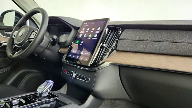 New 2026 Volvo XC90 B6 Plus w/ Protection Package AWD/4WD image 36