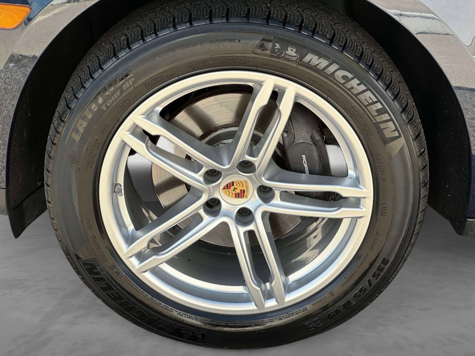 Used 2019 Porsche Macan AWD/4WD image 6