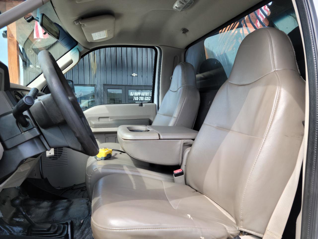 Used 2008 Ford F550 4x4 Regular Cab Super Duty image 10