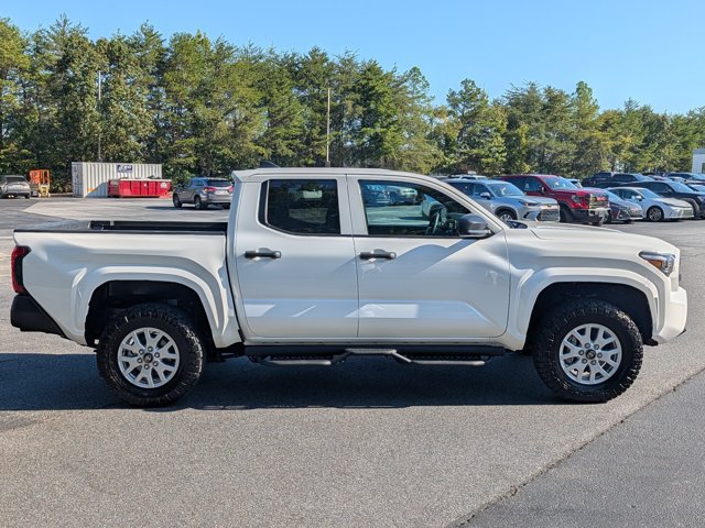 Used 2024 Toyota Tacoma SR RWD image 8